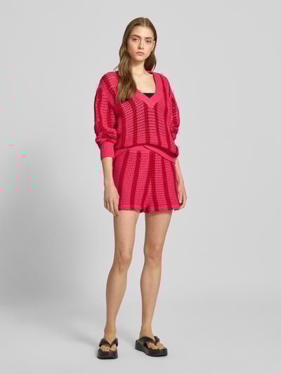 Colourful Rebel Regular Fit Shorts mit Lochmuster Modell 'Nolita' Pink 1