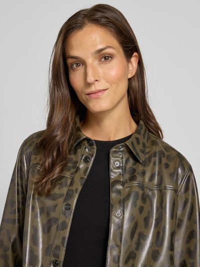 Marc Cain Jack in leerlook met platte kraag en steekzakken Kaki - 3