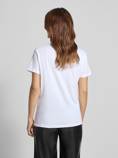 Guess T-shirt z nadrukiem z motywem model ‘TIGER FACE’ Biały 5