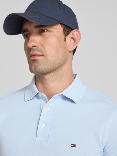 Tommy Hilfiger Slim Fit Poloshirt aus Baumwoll-Elasthan-Mix Hellblau 3