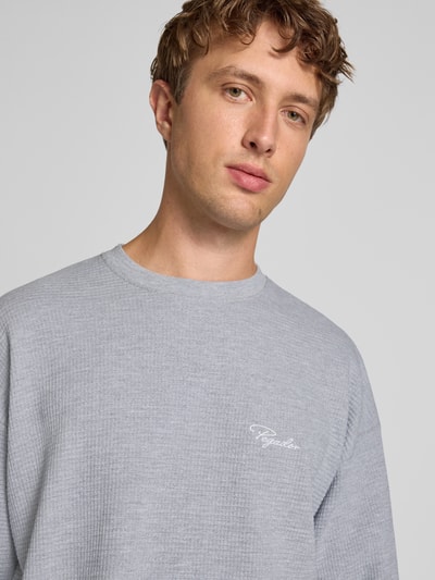 Pegador Longsleeve mit Logo-Stitching und Rundhalsausschnitt Hellgrau Melange 3