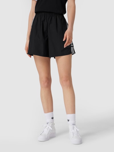 adidas Originals Shorts mit Label-Streifen Black 4