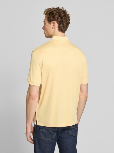 bugatti Regular Fit Poloshirt mit Brusttasche und Label-Stitching Hellgelb 5