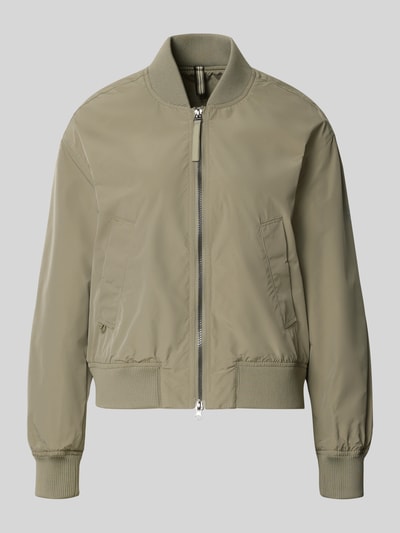 Produktfoto, Regular Fit Jacke mit Stehkragen von camel active in Olivgrün, Zweiwege-Reißverschluss, elastische Abschlüsse, glatte Textur.