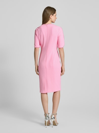 Adrianna Papell Knielanges Cocktailkleid mit Perlen Pink 5