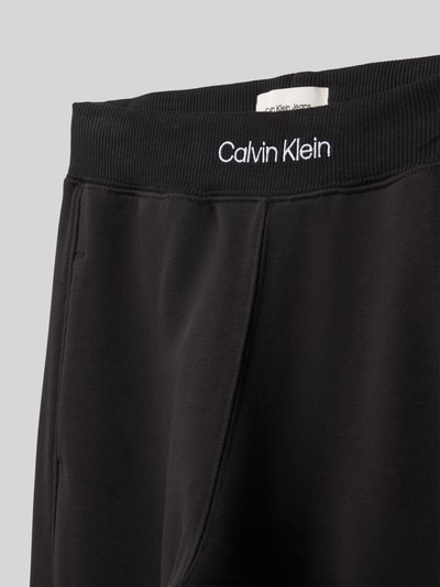 Calvin Klein Jeans Spodnie dresowe z wyhaftowanym logo i elastycznym pasem Czarny 2