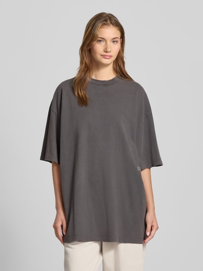 Karo Kauer Oversized T-Shirt mit Label-Print Anthrazit 4