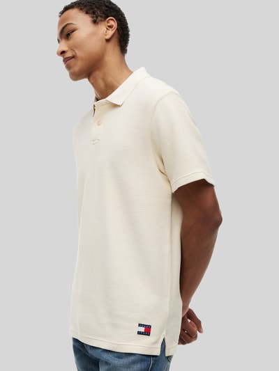 Tommy Jeans Relaxed Fit Poloshirt aus reiner Baumwolle Sand 3