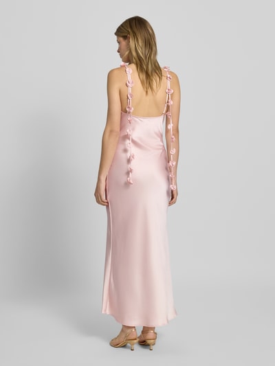 Gina Tricot Midikleid mit Wasserfall-Ausschnitt Hellrosa 5