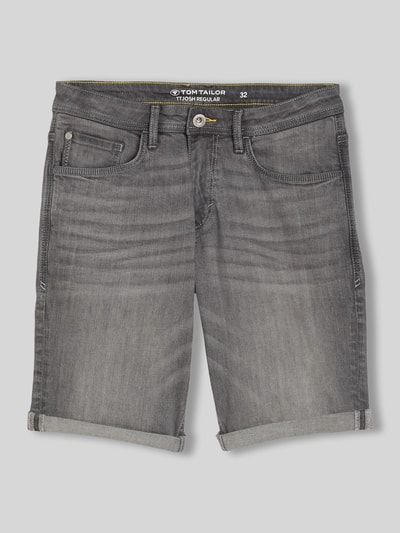 Produktfoto, Regular Fit Jeans Bermudas aus Baumwoll-Mix von Tom Tailor in grauer Denim-Optik mit 5-Pocket-Design, Label-Patch und Knopfverschluss.