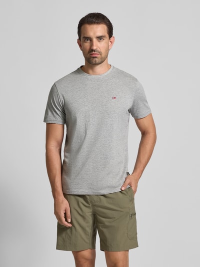 Napapijri T-Shirt mit Label-Stitching und Rundhalsausschnitt Mittelgrau 4