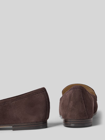 Produktfoto, loafersy Penny-Loafer aus echtem Leder Model 'JENNINGS' von MICHAEL Michael Kors, brązowe, zaokrąglony kształt, detal z logo w efekcie metalicznym, podeszwa gładka, wysokość obcasa w rozmiarze 40: 1 cm, wysokość cholewki w rozmiarze 40: 6 cm, szerokość cholewki w rozmiarze 40: 15 cm