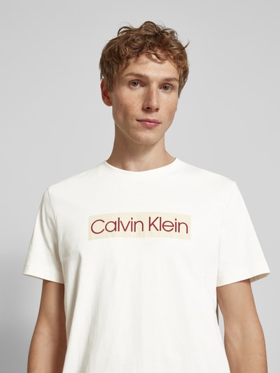 Calvin Klein Jeans T-Shirt mit Label-Print Offwhite 3