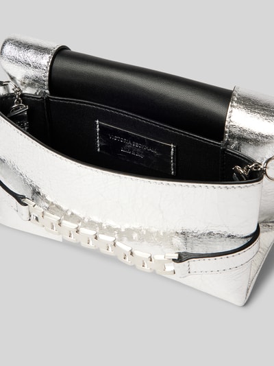 Victoria Beckham Pochette in metallic Silber 5