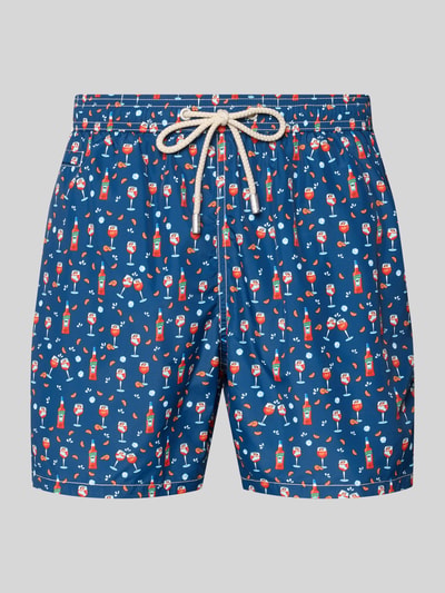 Produktfoto, Badehose im Allover-Look Modell 'LIGHTING MICRO FANTASY' von MC2 Saint Barth, krój regular fit, niebieskie tło, kolorowy nadruk, elastyczny pas.