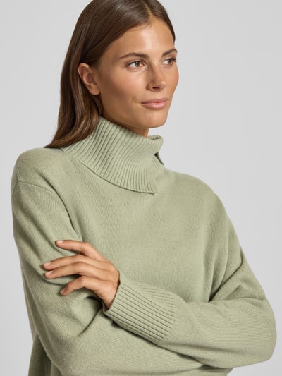 Christian Berg Woman Strickpullover aus Lanawolle mit Rollkragen und Seitenschlitzen Lind 3