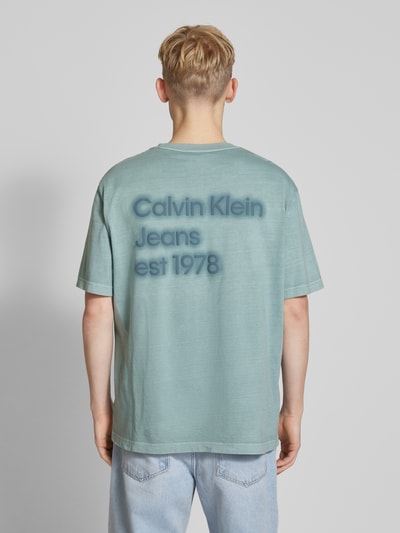 Calvin Klein Jeans T-Shirt mit Label-Detail Rauchblau 5