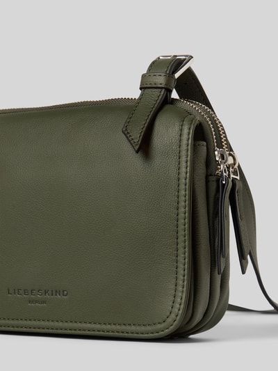 LIEBESKIND BERLIN Handtasche aus reinem Leder mit Label-Detail Oliv 3