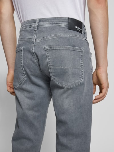 Pepe Jeans Tapered Fit Jeans im 5-Pocket-Design Mittelgrau 3