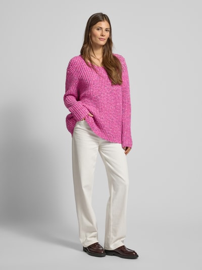 Christian Berg Woman Strickpullover mit V-Ausschnitt Fuchsia 1