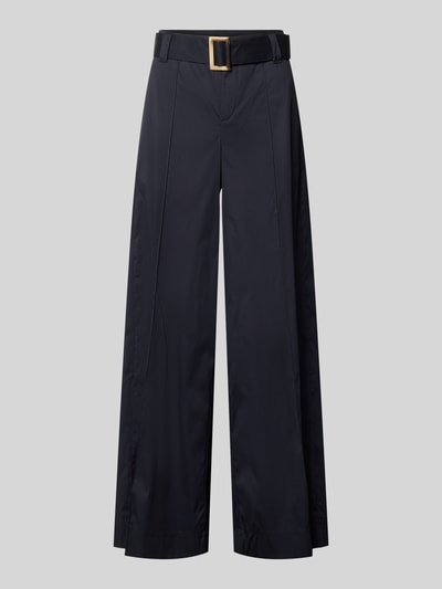 Produktfoto, Wide Leg Hose mit Gürtel Modell 'Carletta' von MAC aus dunkelblauem Baumwoll-Mix mit Stretch-Anteil, Längsnähte, strukturierte glatte Oberfläche
