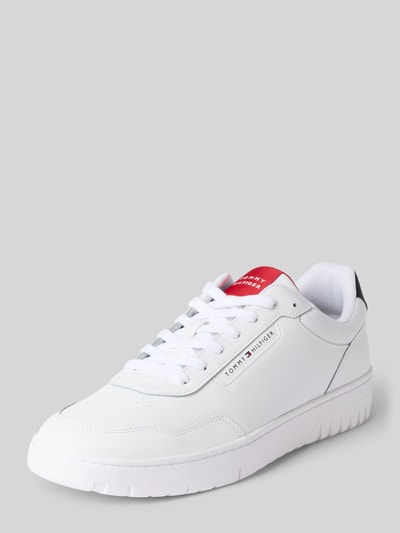 Produktfoto, Low Top Sneaker aus Leder-Mix Modell 'BASKET CORE LITE' von Tommy Hilfiger, efekt: jednolity kolor, zaokrąglony nosek, płaska podeszwa, aplikacja z logo, naszywka z logo, detale w kontrastowym kolorze, wiązanie, wyprofilowana podeszwa, mieszanka skóry
