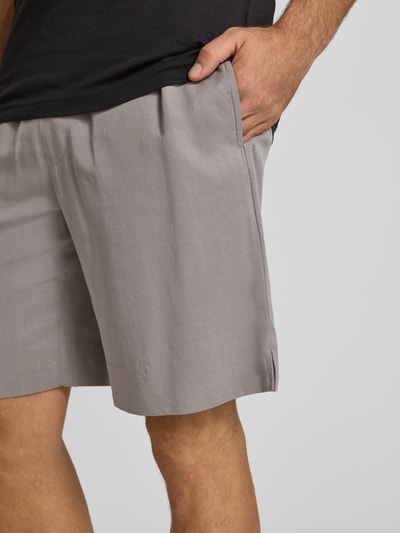 CK Calvin Klein Szorty z elastycznym pasem i kieszeniami z tyłu Kamienny 3