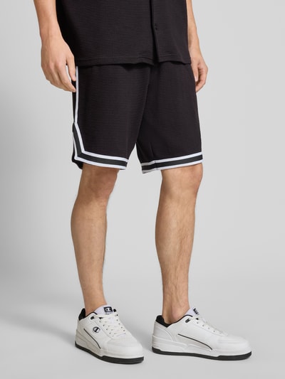 Pegador Szorty z dzianiny dresowej o kroju relaxed fit z fakturowanym wzorem model ‘Barkan’ Czarny 4