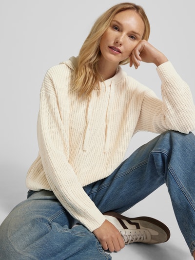 Vero Moda Gerippter Pullover mit Kapuze Modell 'NEAT' Offwhite 3