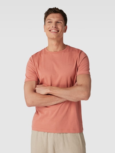 s.Oliver RED LABEL T-Shirt mit geripptem Rundhalsausschnitt Hellrot 4