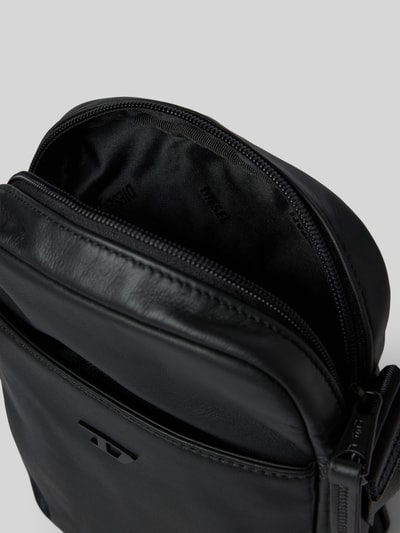 Diesel Crossbody Bag mit Label-Detail Black 5