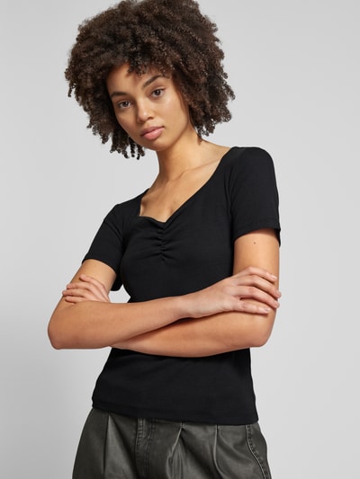 Pieces T-shirt z prążkowaniem model ‘TANIA’ Czarny 3