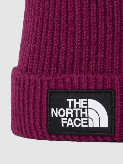 The North Face Beanie in Ripp-Optik Kirsche 2