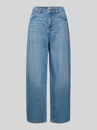Produktfoto, Loose Fit Jeans mit 5-Pocket-Design von Jake*s Casual in Hellblau, lockerer Schnitt, Knopf- und Reißverschluss, Bundweite 41 cm, Innenbeinlänge 69 cm, glatte Jeansoptik