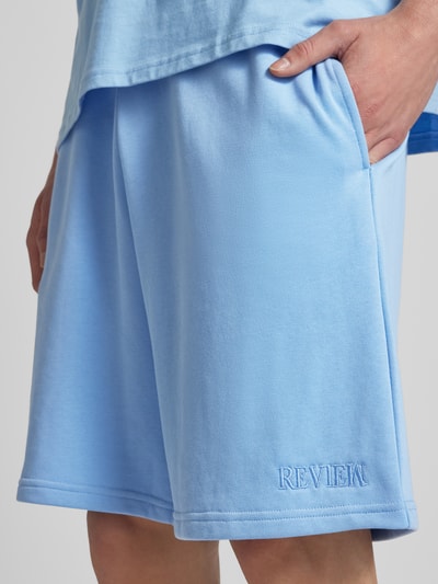 REVIEW Relaxed Fit Sweatshorts mit Label-Stitching Hellblau 3