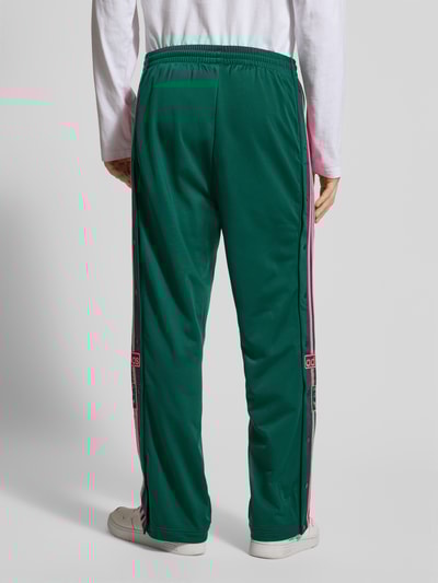 adidas Originals Straight fit sweatpants met logopatch, model 'ADIBREAK' Donkergroen - 5