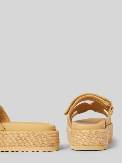 Steve Madden Slides mit Plateausohle Modell 'BIGMISSILE' Beige 2