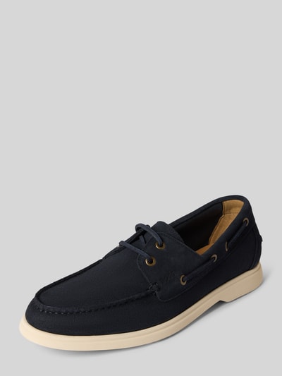 Productfoto, Bootsschuhe aus Veloursleder van BOSS, two tone look, vetersluiting, donkerblauw suède met beige zool, herenschoen.