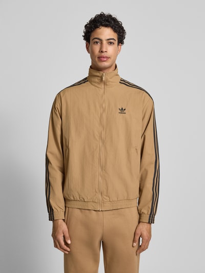 adidas Originals Kurtka treningowa o kroju regular fit z wyhaftowanym logo model ‘Classic’ Beżowy 4