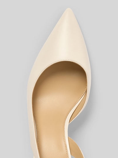 MICHAEL Michael Kors Czółenka skórzane z paskiem na pięcie model ‘ALINA’ Złamany biały 3