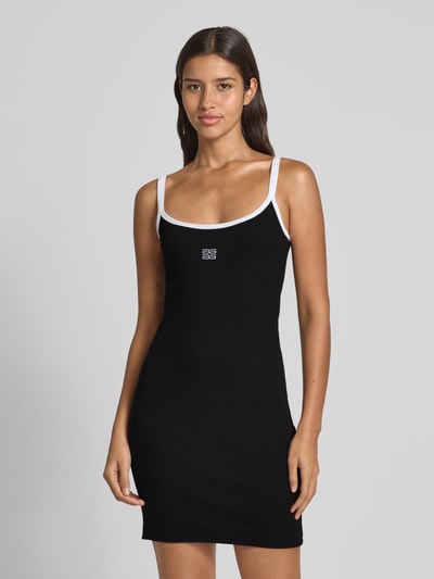 Gestuz Minikleid in Ripp-Optik mit Label-Stitching Black 4
