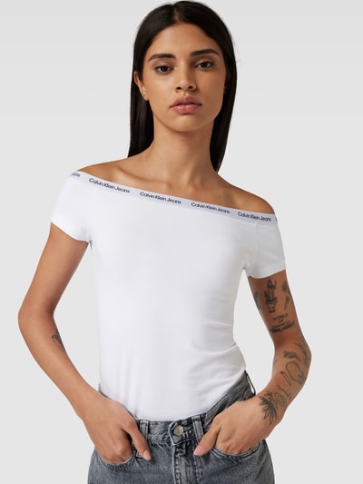 Calvin Klein Jeans T-shirt z elastycznym dekoltem w łódkę Biały 3