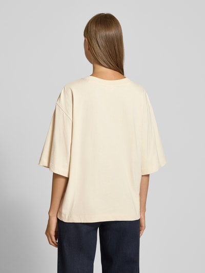 Jake*s Casual Oversized T-Shirt mit Label-Detail Ecru 5