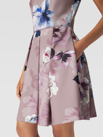 Swing Cocktailkleid mit floralem Allover-Muster Rosé 3