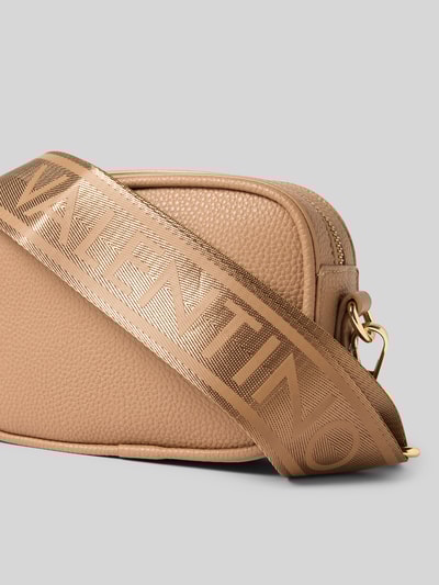 VALENTINO BAGS Torba na długim pasku z detalem z logo model ‘MIRAMAR’ Beżowy 2