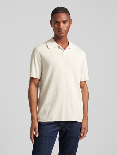 Mango Regular Fit Poloshirt mit V-Ausschnitt Offwhite 4