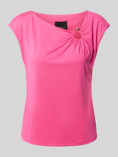 Produktfoto, T-Shirt mit asymmetrischem Ausschnitt von Marc Cain in Pink, körpernah geschnitten, Zierelement und Raffungen, Material-Mix mit Stretch-Anteil.