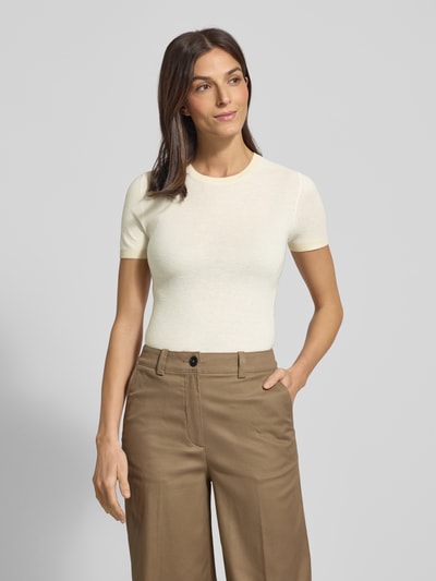Frauenmodel trägt Regular Fit Strickshirt aus Seiden-Woll-Mix Modell 'MSTLEPRE' von Max Mara Studio, Optik: Unifarben, Mini-Pailletten, Rundhals, Kurzarm, Ärmelabschluss und Rumpfabschluss gerippt, Feinstrick, Ganzkörperansicht von vorne.