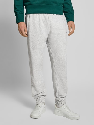 Ellesse Regular Fit Sweatpants mit Eingrifftaschen Modell 'ORVINIO' Hellgrau 4