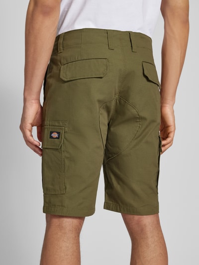 Dickies Szorty cargo o kroju regular fit ze wzorem w kratę model ‘MILLERVILLE’ Błotnisty 3